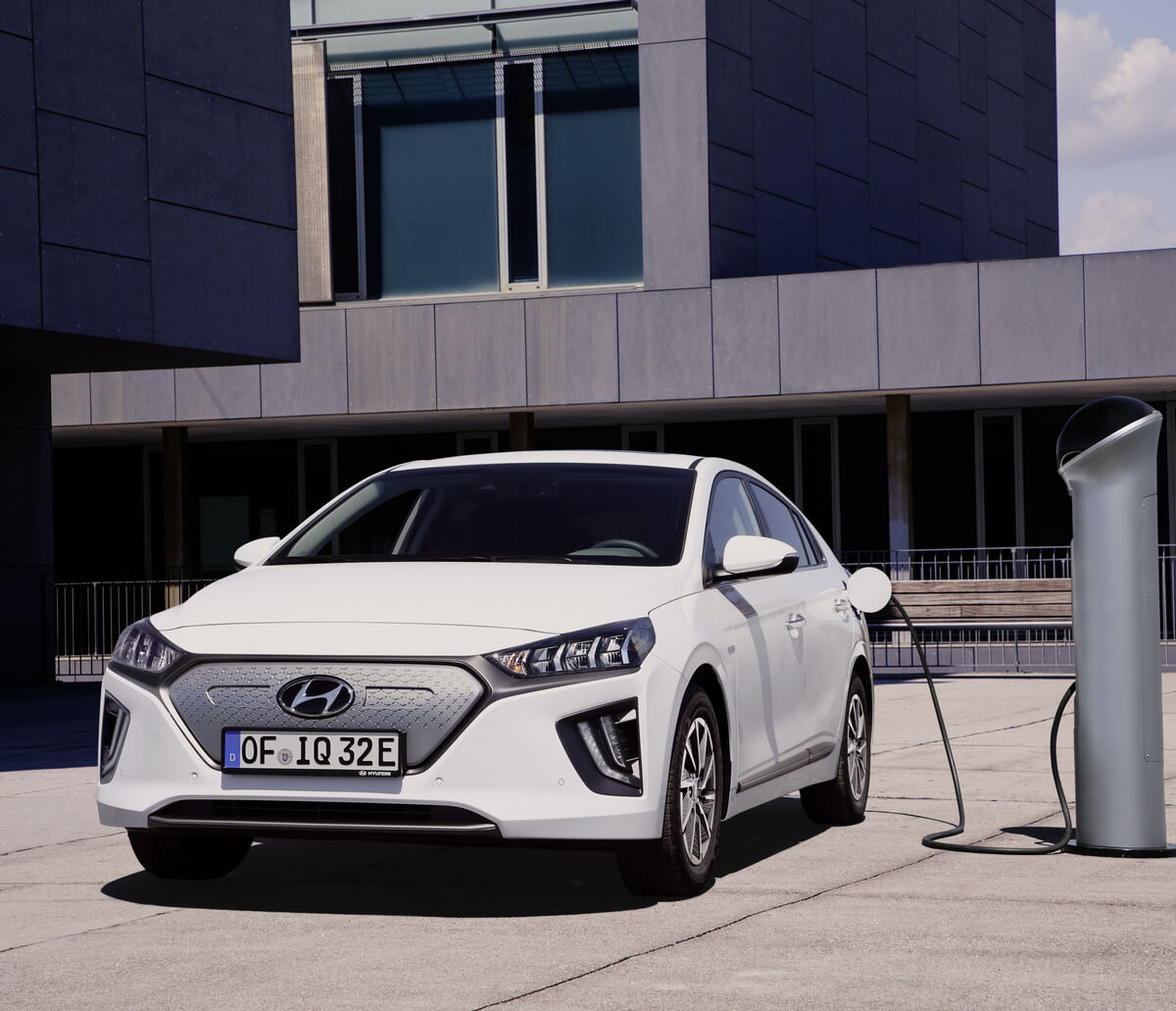 Correctie corruptie Ik geloof Hyundai IONIQ electric 38.3 kWh Battery Capacity – Electric Vehicle Specs